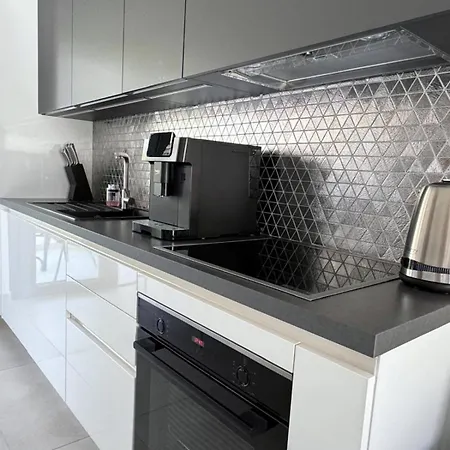 Apartment 4
